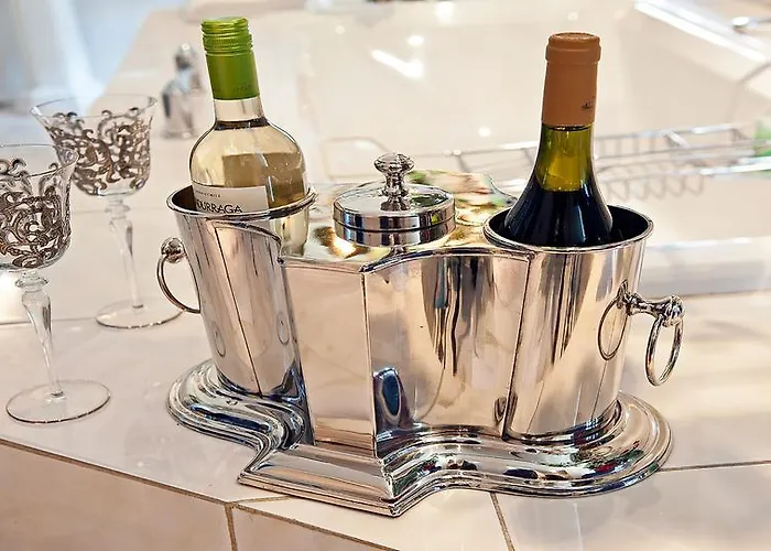 Bed & Breakfast Breitner House 4*