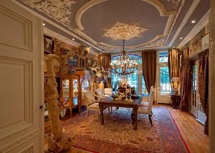 Bed & Breakfast Breitner House 4*