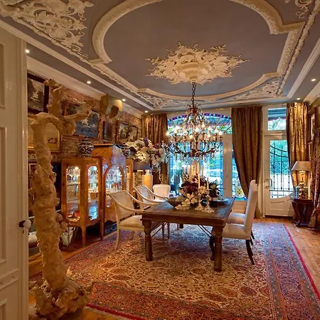 Oda ve Kahvaltı Breitner House 4*