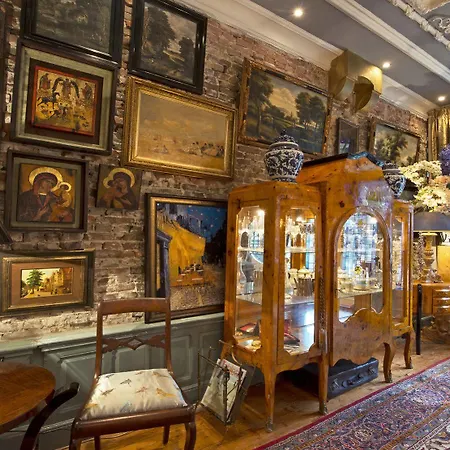 Bed & Breakfast Breitner House 5*