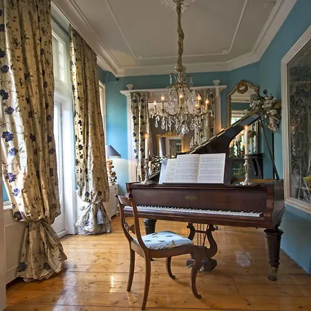 Couette-café Breitner House 5*
