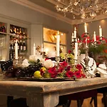 Breitner House Bed & Breakfast 4*